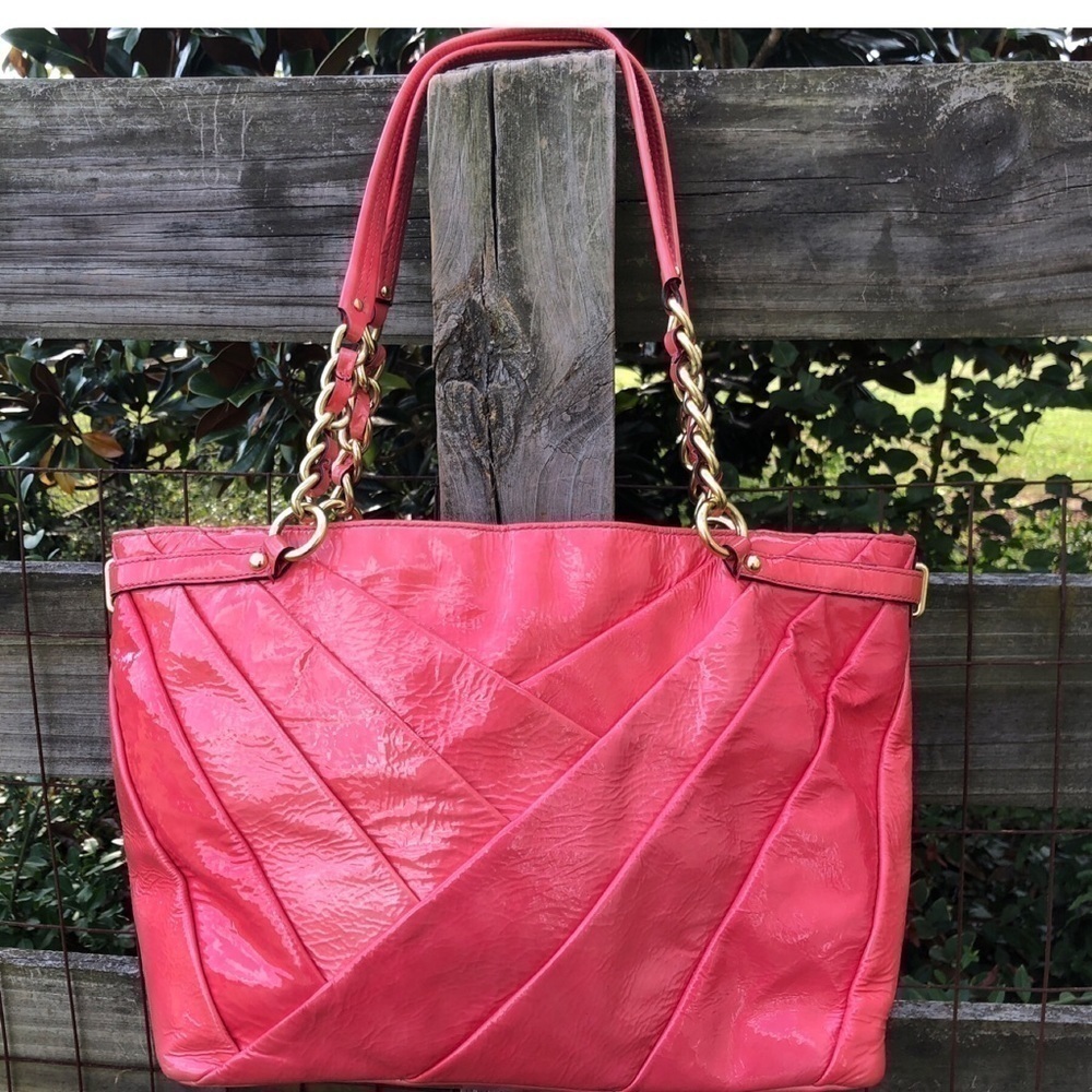 Coach Madison Diagonal Pleat Patent Pink Bag 21300 - Picture 3 of 9